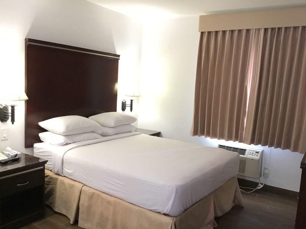 圣地亚哥市中心旅馆 外观 照片